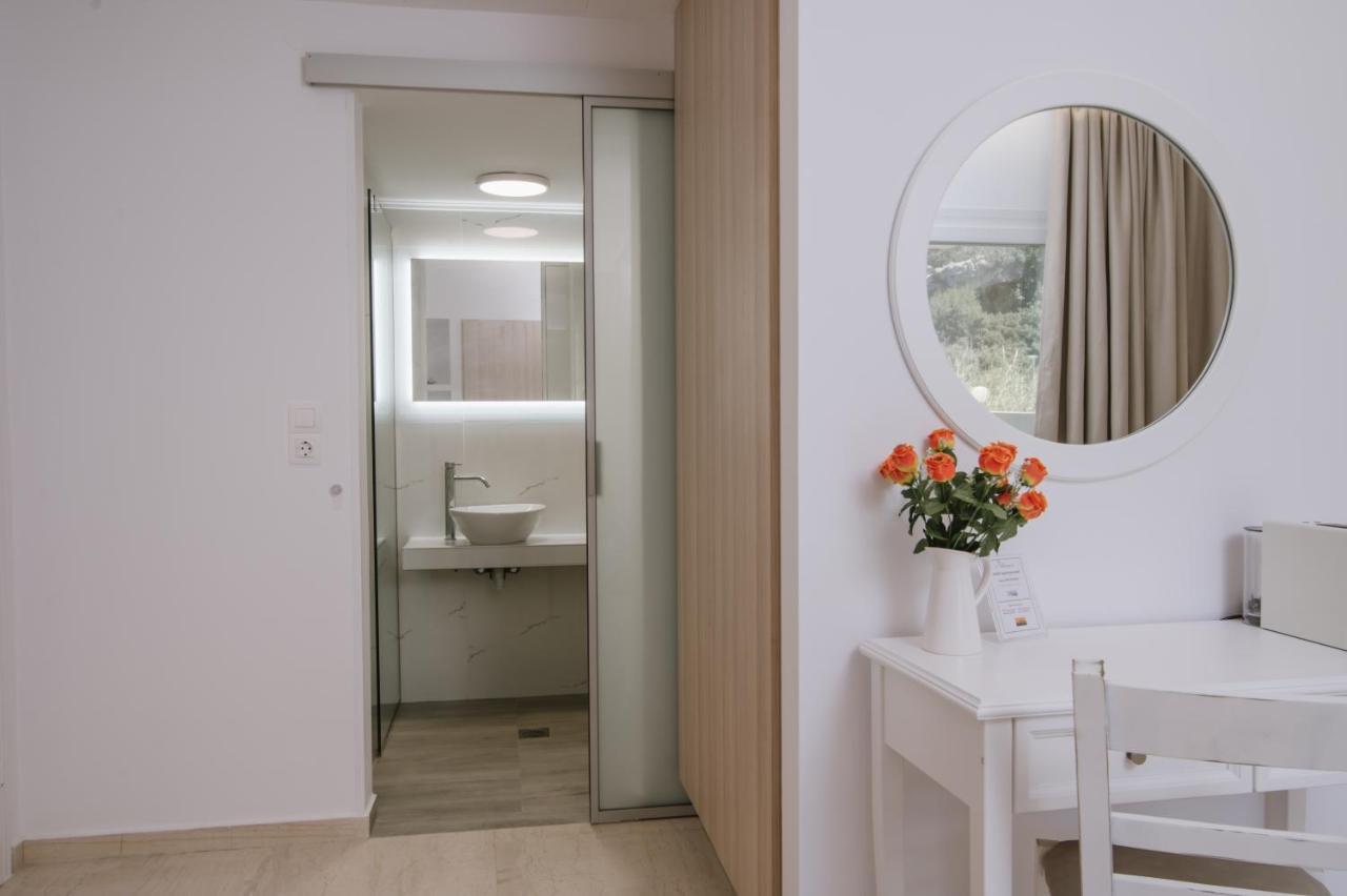 Dora Apartments Agia Pelagia  Exterior foto