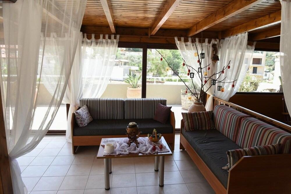 Dora Apartments Agia Pelagia  Exterior foto
